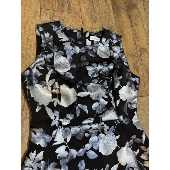 NWT Calvin Klein Sheath Dress Floral Flowers Black Silver Zipper Stretchy Size 8 - Picture 2 of 5